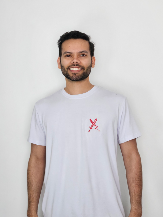 Camiseta de Ogum Tech Branca - Viscose e Conforto Máximo para Umbandistas