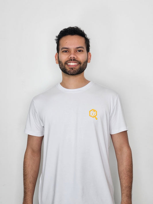Camiseta de Oxum Tech Branca - Viscose e Conforto Máximo para Umbandistas